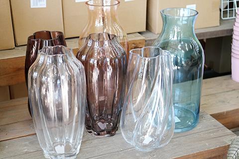ガラス花瓶